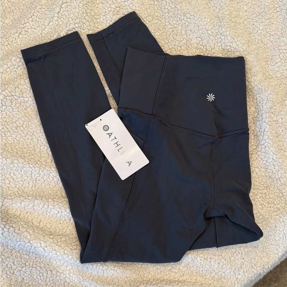 Athleta Salutation Stash 7/8 Tight